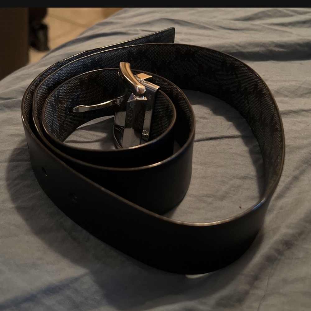 MK reversible belt
